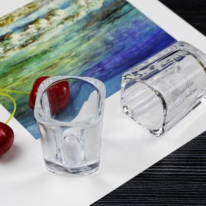 50ml Hot Sale Bar Shot Glass Drinking Glasses Vodka Glass Cup Custom Logo Sake Soju Transparent Square Shot Glasses