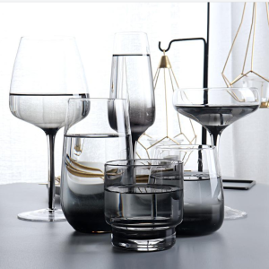 Wholesale European Vintage Glass Cups Whisky Cocktail Wine Glass Coupe Set Grey Smoke Creative Champagne with Black Stem Wedding