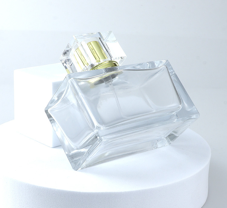 New Design Perfume Bottle Support Custom Logo And Color Perfume Bottle Decoration Luxury Style