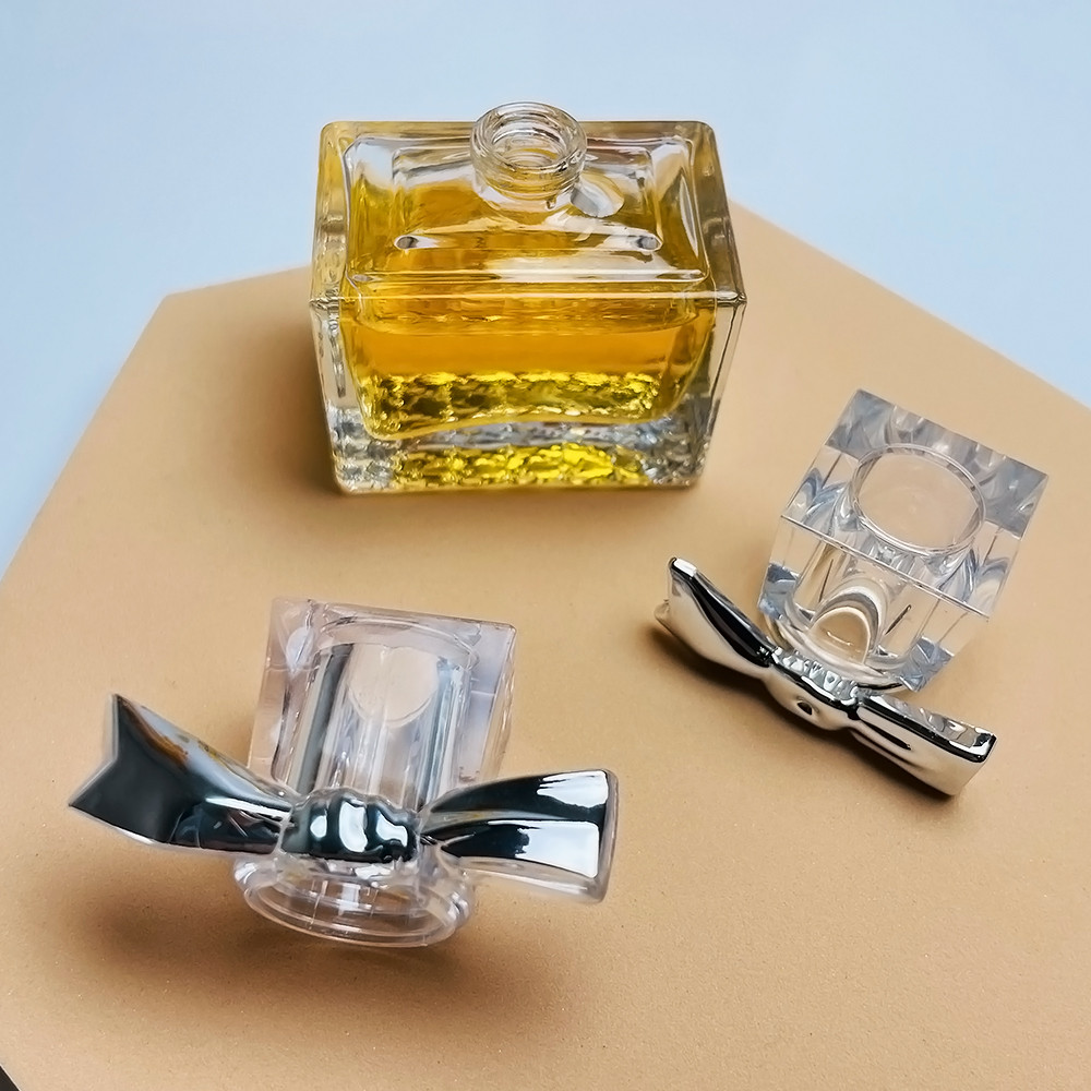 square bow crystal graceful Glass Perfume Bottle customized screen-printing