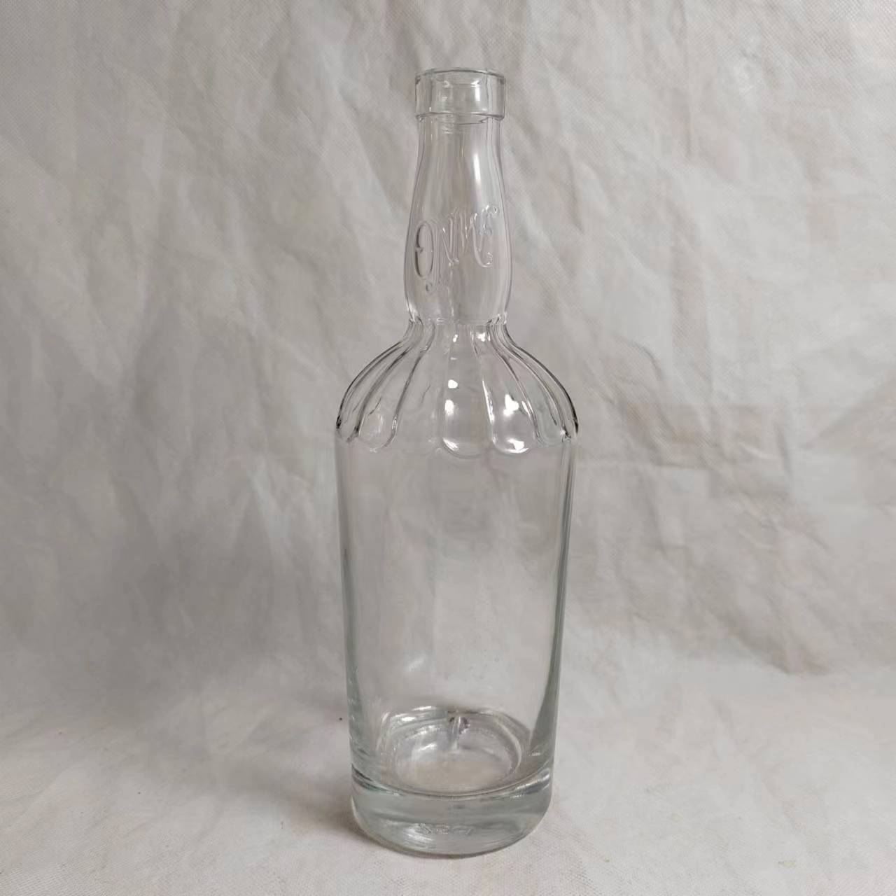 Custom Unique Glass Bottles for Your Brand | Offering Personalized Design, Flexible Capacities, and High-Quality Manufacturing