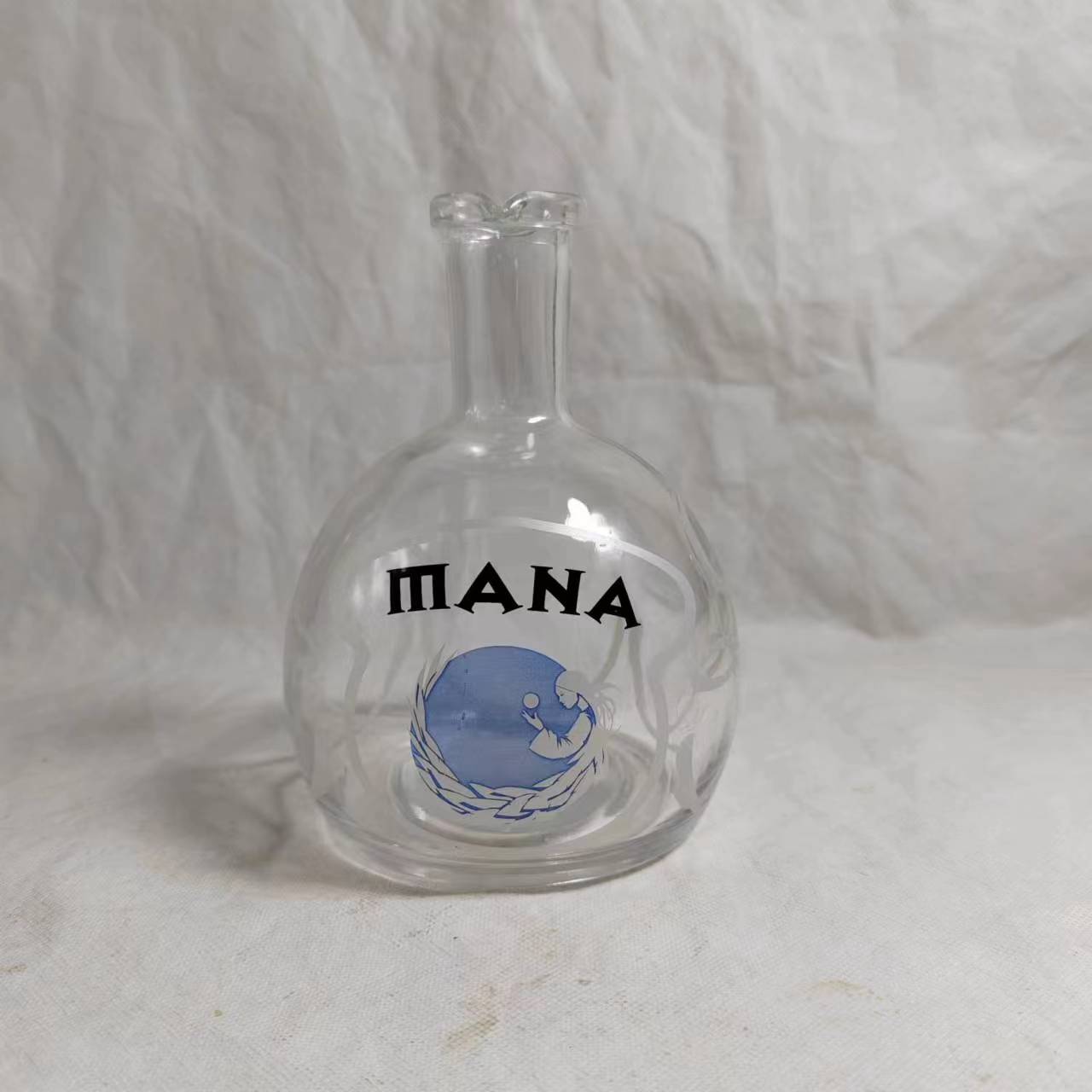 Custom Glass Bottle Manufacturing under Innovative Design Concepts | Providing Personalized and Practical Bottle Solutions for Clients